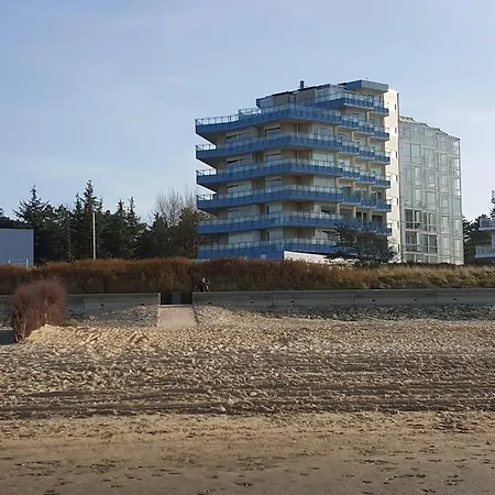 Gemuetliches Apartment Direkt Am Strand Куксхафен Экстерьер фото
