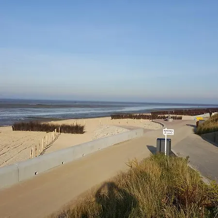Gemuetliches Apartment Direkt Am Strand Куксхафен Экстерьер фото